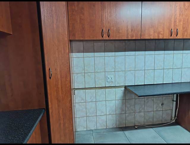 3 BEDROOM HOUSE FOR SALE IN ROTHDENE